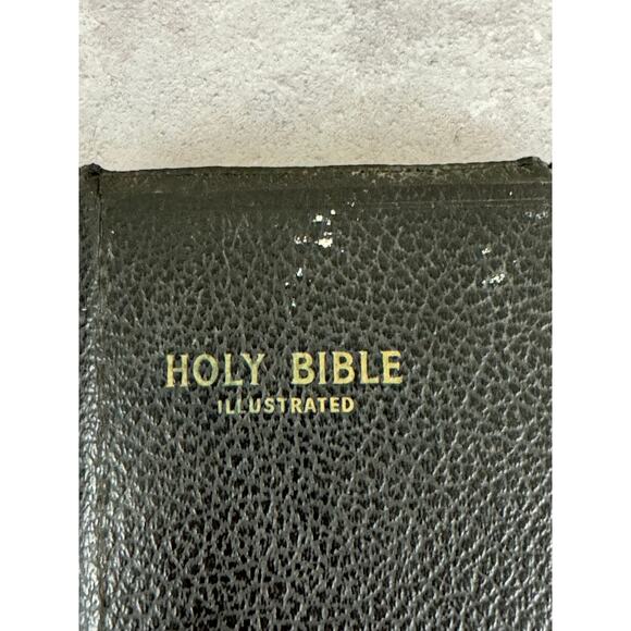 KJV Holy Bible Illustrated ZIP UP Leather Gold CROSS World Publishing - Vintage - Picture 2 of 10